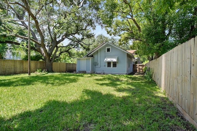 317 11th Ave N, Texas City, TX 77590 - view of fenced backyard