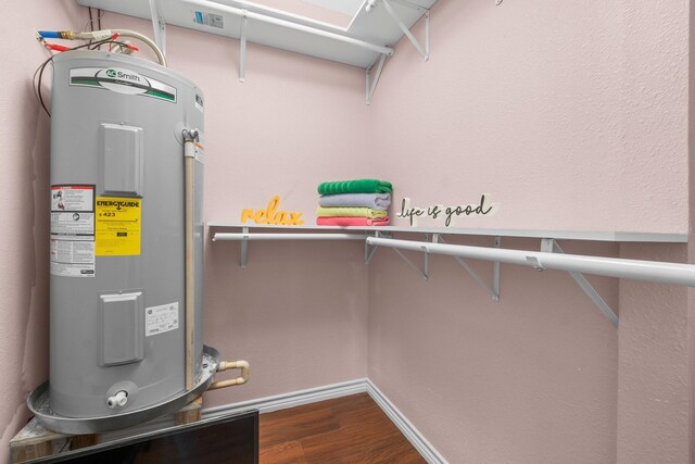 8851 US Highway 59 N, Livingston, TX 77351 - utility room featuring water heater