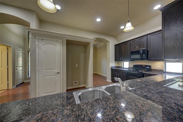 802 Wintersong Dr, Brenham, TX 77833 - photo 10