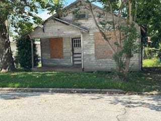 1605 Malvern St, Houston, TX 77009 - view of bungalow-style home