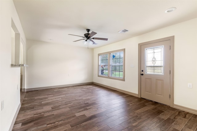 1407 Craig Dr, Galena Park, TX 77547 - entryway featuring dark wood finished floors and ceiling fan