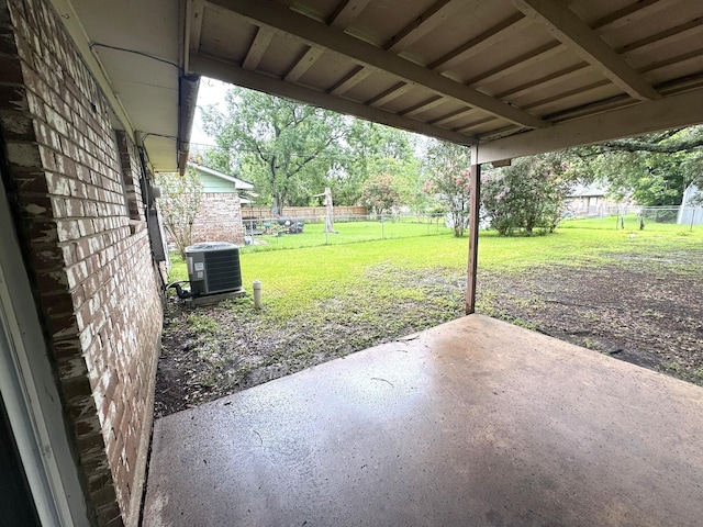 1722 Briar Ln, Wharton, TX 77488 - fenced backyard with a patio