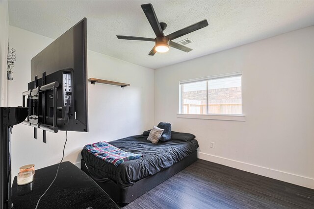 4751 Saint Lawrence Dr, Friendswood, TX 77546 - photo 23