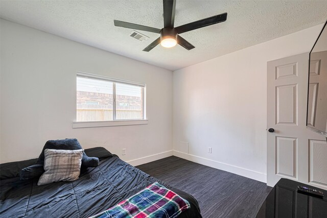 4751 Saint Lawrence Dr, Friendswood, TX 77546 - photo 22