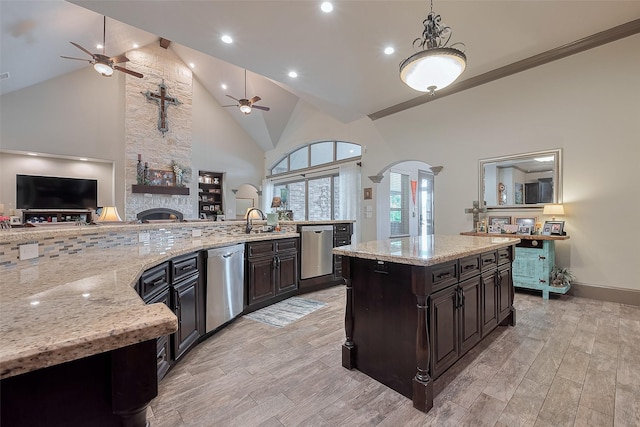 32710 Tall Oaks Way, Magnolia, TX 77354