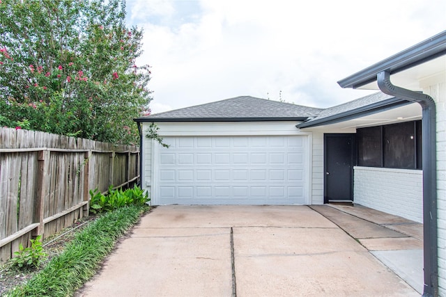 11523 Bandlon Dr, Houston, TX 77072 - view of garage