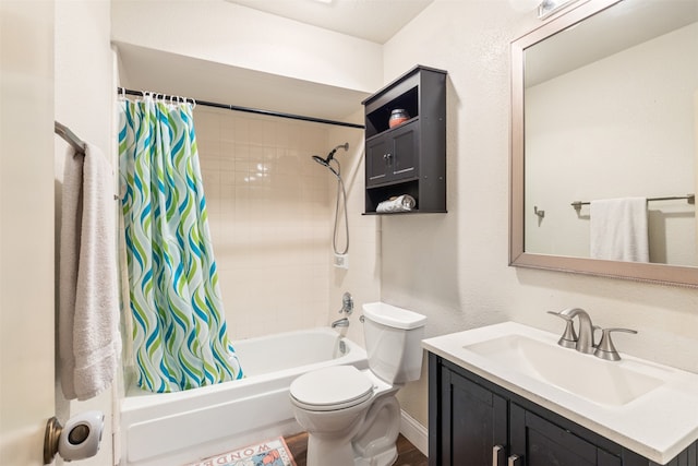6401 Deihl Rd Unit 1401, Houston, TX 77092 - bathroom with shower / tub combo and vanity