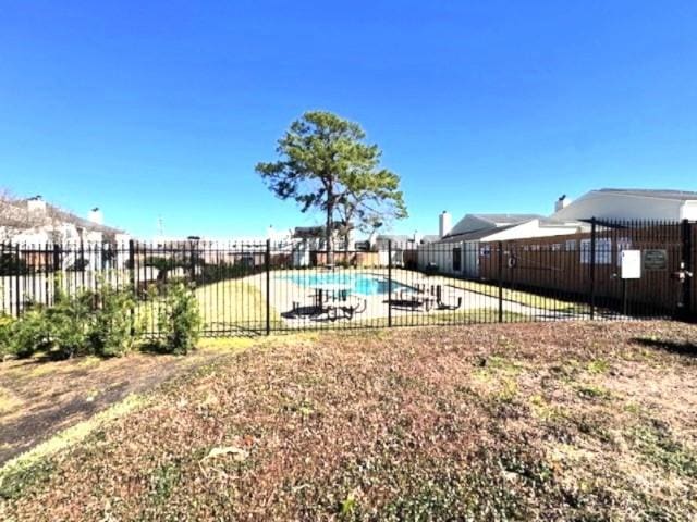 6401 Deihl Rd Unit 1401, Houston, TX 77092 - view of yard