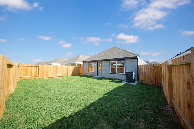 8114 Vanilla Orchid Dr, Houston, TX 77016 - photo 14