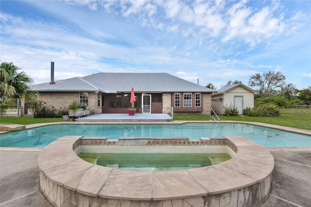 10802 4th 1/2 St, Santa Fe, TX 77510 - view of pool with a pool with connected hot tub, a yard, and a patio