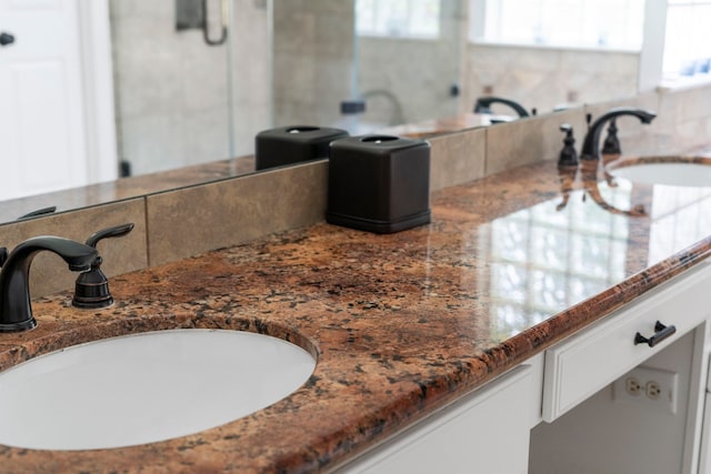8522 Hillsboro Pl, Sugar Land, TX 77479 - bathroom featuring vanity