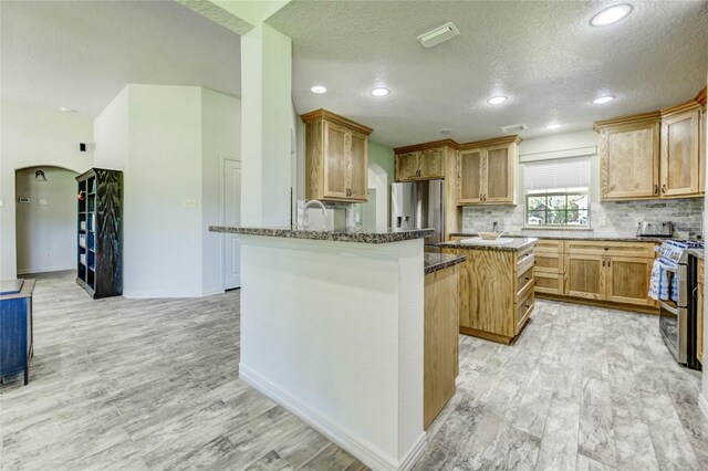 37 Wildwood Lake Dr, Huntsville, TX 77340 - photo 9