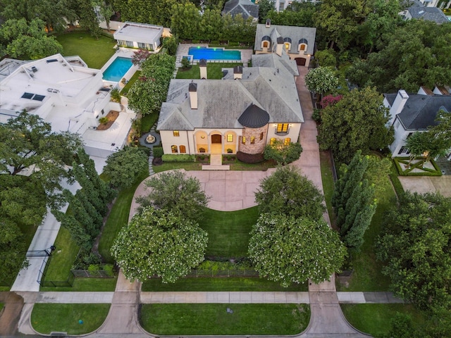 1039 Kirby Dr, Houston, TX 77019 - view of property location with a pool