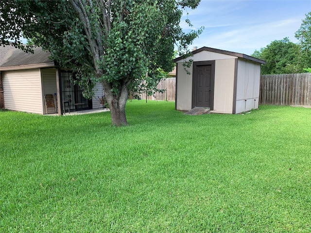2709 8th Ave N, Texas City, TX 77590 - fenced backyard with a storage shed