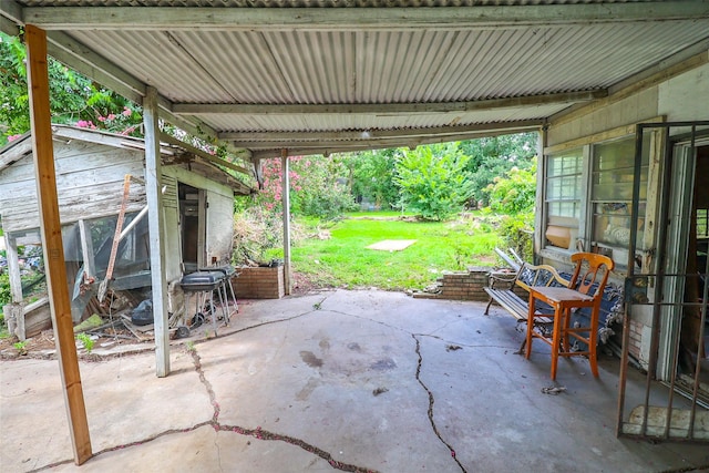 313 E Tidwell Rd, Houston, TX 77022 - view of patio