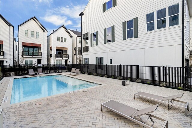 3410 Timbergrove Heights St, Houston, TX 77008 - community pool featuring a patio area