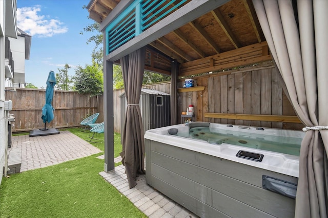 3410 Timbergrove Heights St, Houston, TX 77008 - view of patio with a hot tub