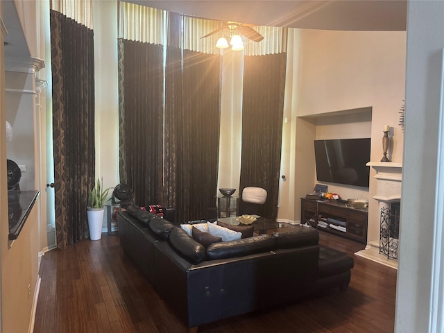 4714 Loggia Ln, Humble, TX 77396 - living area featuring wood finished floors and ceiling fan