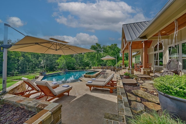 39577 Mesquite Dr, Hempstead, TX 77445 - swimming pool with a patio area