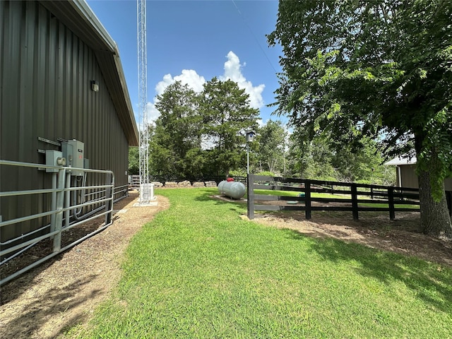 39577 Mesquite Dr, Hempstead, TX 77445 - view of yard with an exterior structure