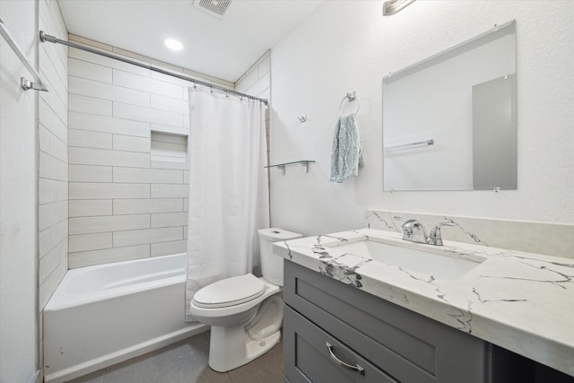 8218 Waynemer Way, Houston, TX 77040 - full bath with vanity and shower / bath combination with curtain