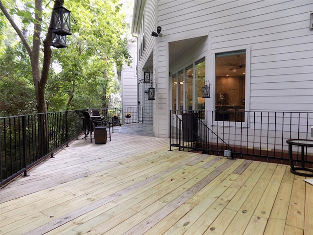 12636 Briar Patch Rd, Houston, TX 77077 - view of wooden terrace