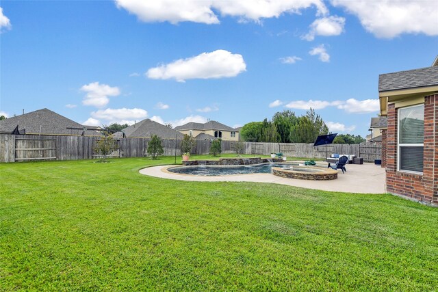 19538 Salt Grass Meadow Dr, Cypress, TX 77433 - fenced backyard with a patio and a pool with connected hot tub