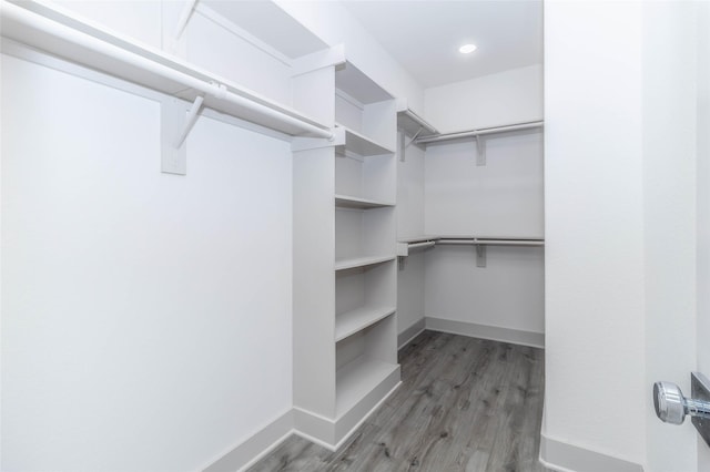 10513 Chesterfield Dr, Houston, TX 77051 - walk in closet featuring light wood finished floors