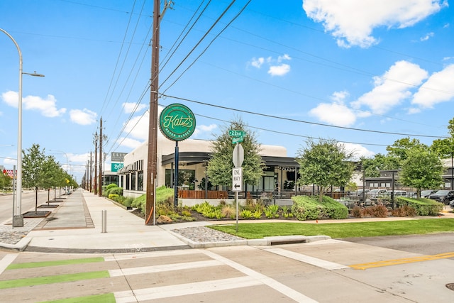 2609 Bevis St, Houston, TX 77008