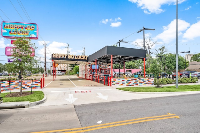 2609 Bevis St, Houston, TX 77008