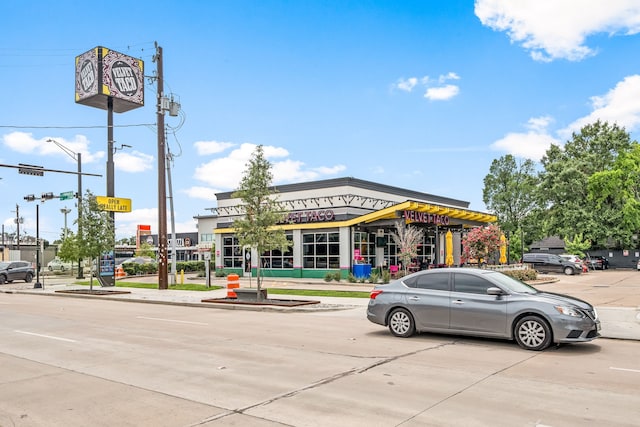 2609 Bevis St, Houston, TX 77008