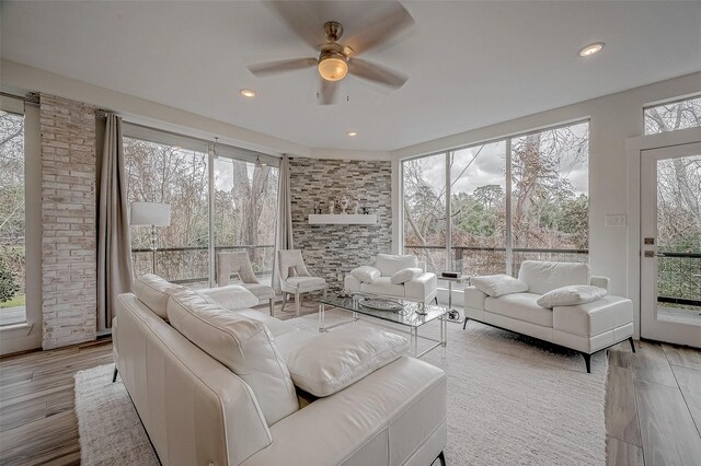 6628 Bayou Glen Rd Unit 6628, Houston, TX 77057 - view of sunroom / solarium