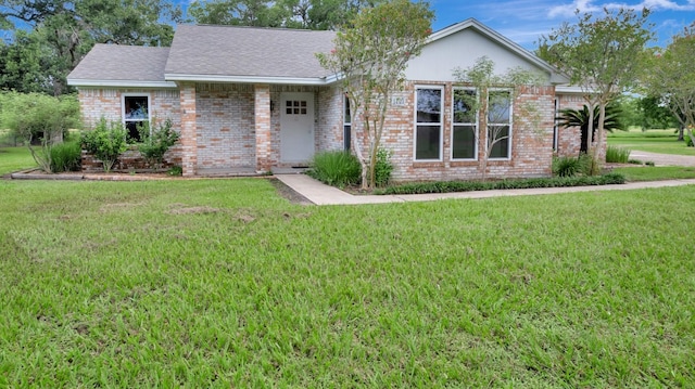 1121 S Wells St, Edna, TX 77957 - photo 2