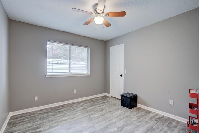 10319 Green Valley Ln, Houston, TX 77064 - photo 23