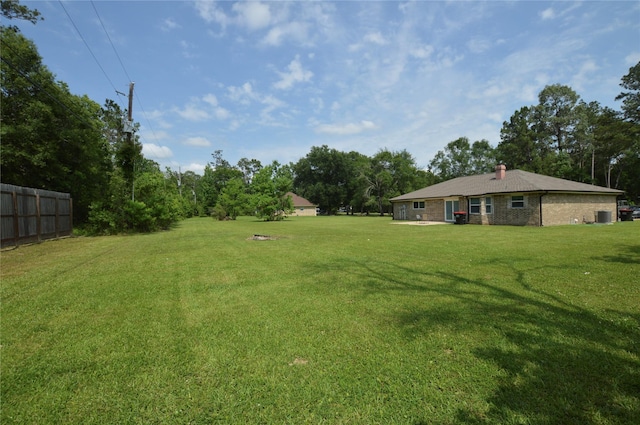 154 Wood Manor Ln, Sour Lake, TX 77659 - view of yard