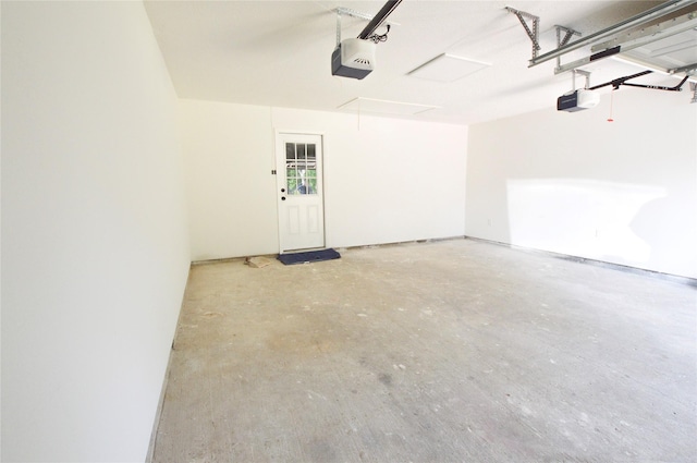 154 Wood Manor Ln, Sour Lake, TX 77659 - garage with a garage door opener