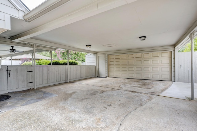 1109 Cheshire Ln, Houston, TX 77018 - garage with driveway