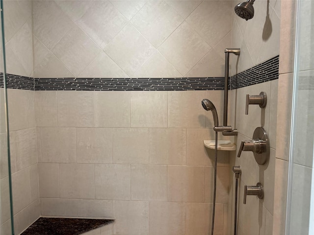 1109 Cheshire Ln, Houston, TX 77018 - bathroom view of a tile shower