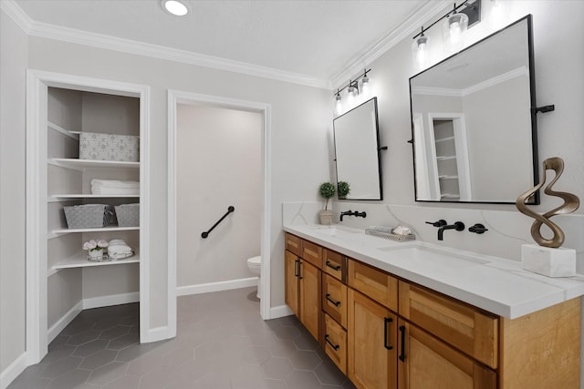 163 W Village Knoll Cir, The Woodlands, TX 77381 - full bath featuring double vanity, crown molding, and tile patterned flooring