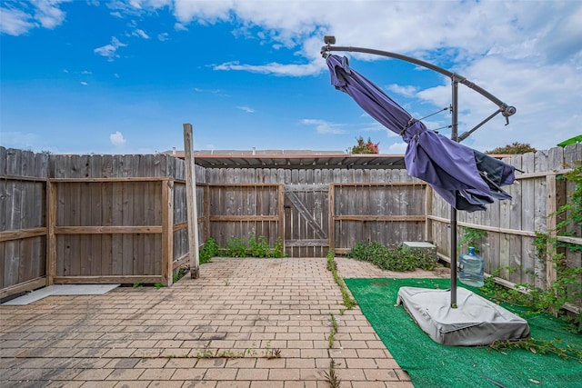 6452 Kentwick Dr, Houston, TX 77084 - fenced backyard featuring a patio
