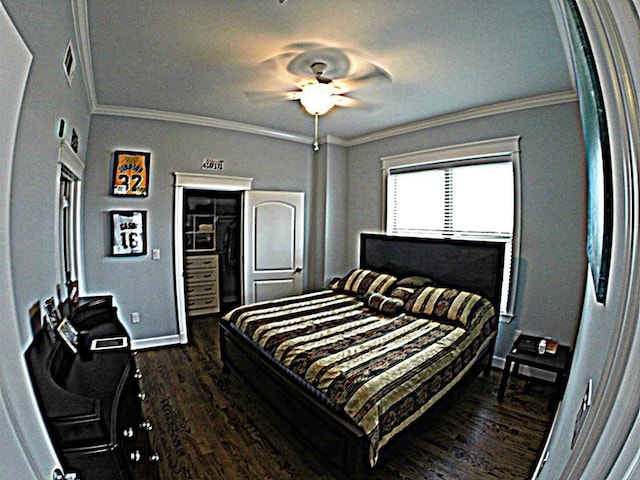 2802 Morrison St Unit 401, Houston, TX 77009 - bedroom with crown molding, dark wood-style floors, and a ceiling fan