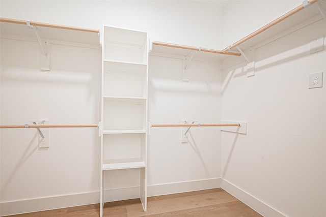 4504 Rosemont St, Houston, TX 77051 - walk in closet featuring wood finished floors