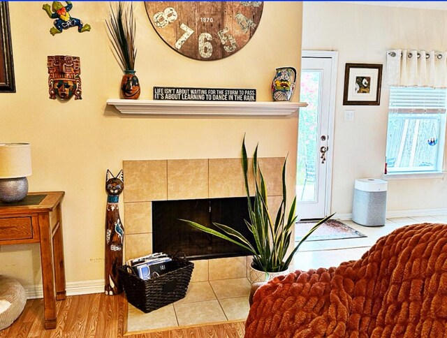 8010 N Tarrytown Crossing Dr, Conroe, TX 77304 - living area featuring baseboards and wood finished floors