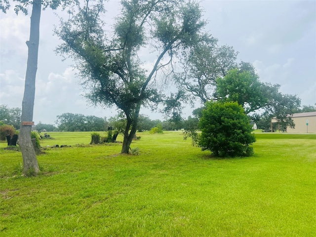 375 Thousand Oaks Dr, Angleton, TX 77515