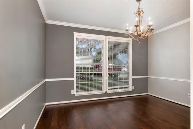 216 Willow Pointe Dr, League City, TX 77573 - empty room with a chandelier, ornamental molding, and wood finished floors