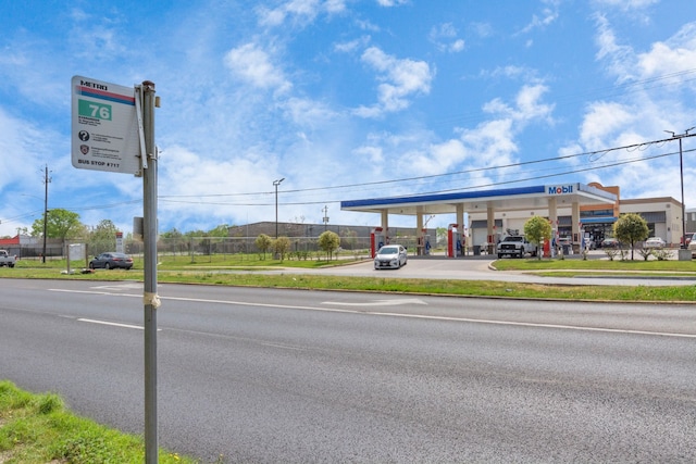 5822 Santa Bernadetta, Houston, TX 77017 - view of asphalt street
