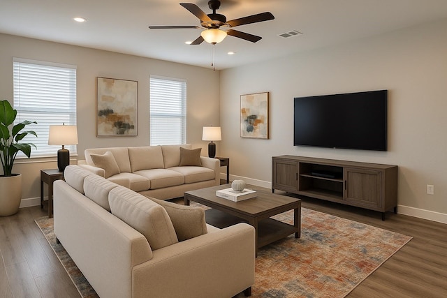 4301 Clover St, Houston, TX 77051 - living area featuring ceiling fan, wood finished floors, and recessed lighting