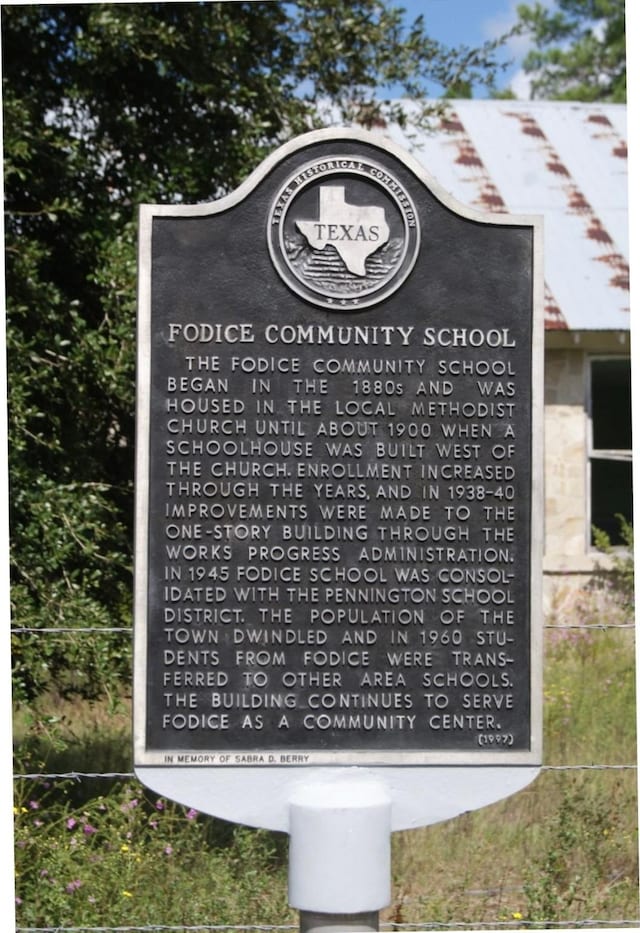 00 Crk 4200, Pennington, TX 75856