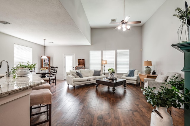 4810 Emerald Bay Cir, Baytown, TX 77523 - photo 2