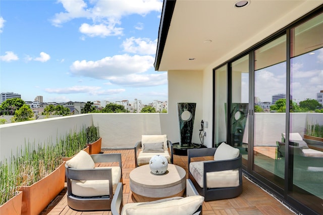 5007 Dickson St, Houston, TX 77007 - balcony with a city view and outdoor lounge area